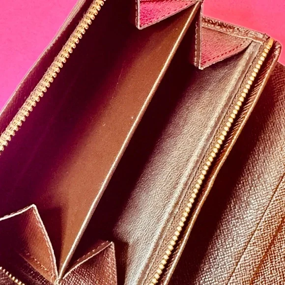 Louis Vuitton Damier Bifold zippy wallet - Picture 5 of 13